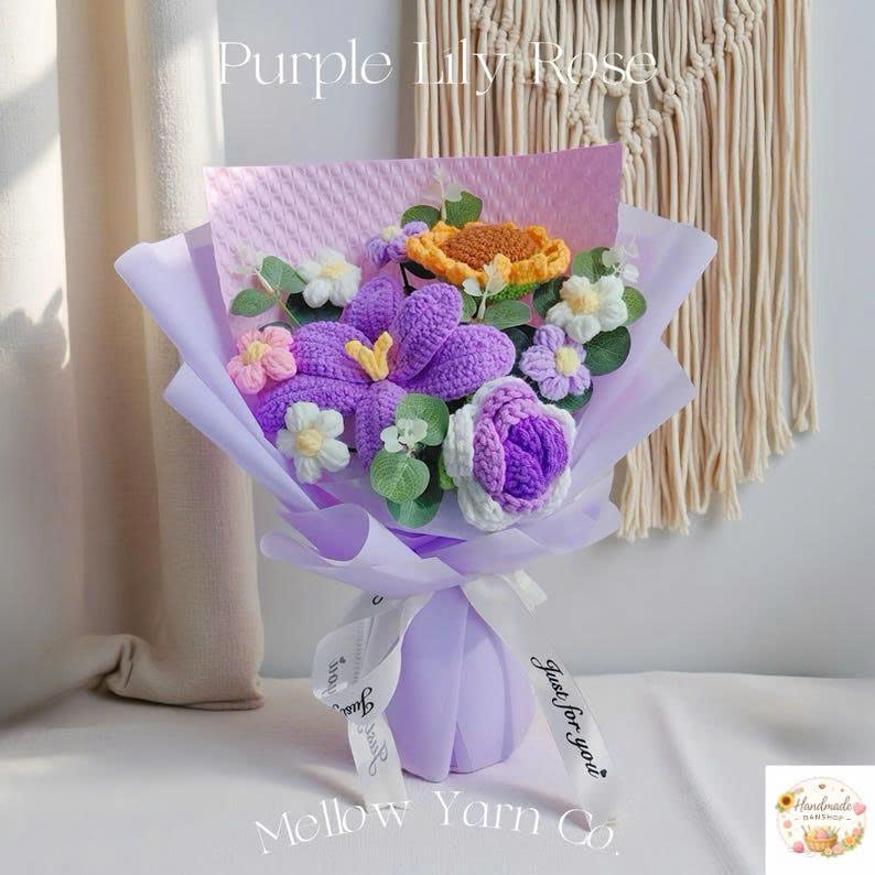 Crochet Graduation Bouquet  Handmade Class of 2026 Gift with Custom Graduate Doll & Flowers, Graduation Gift for Son,Flower Gift,Mother day